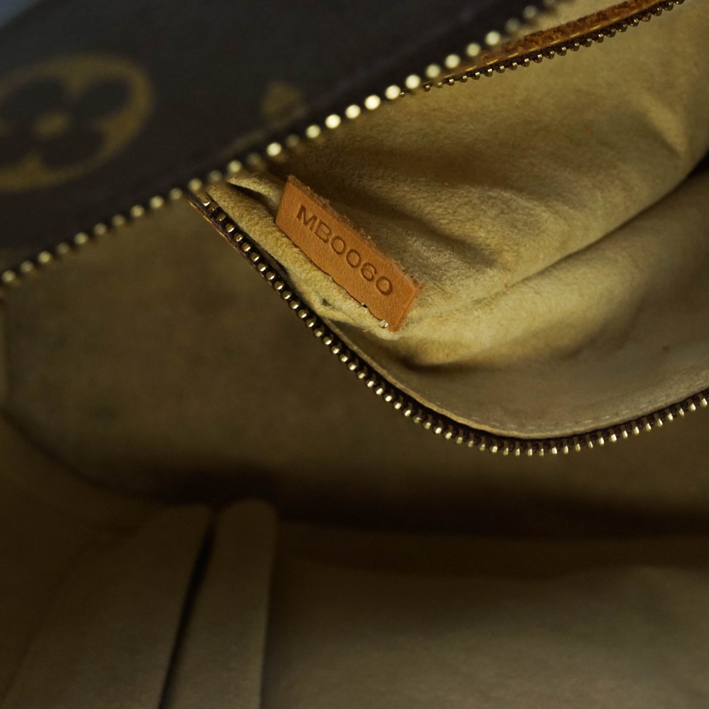 Louis Vuitton Babylone Tote Bag