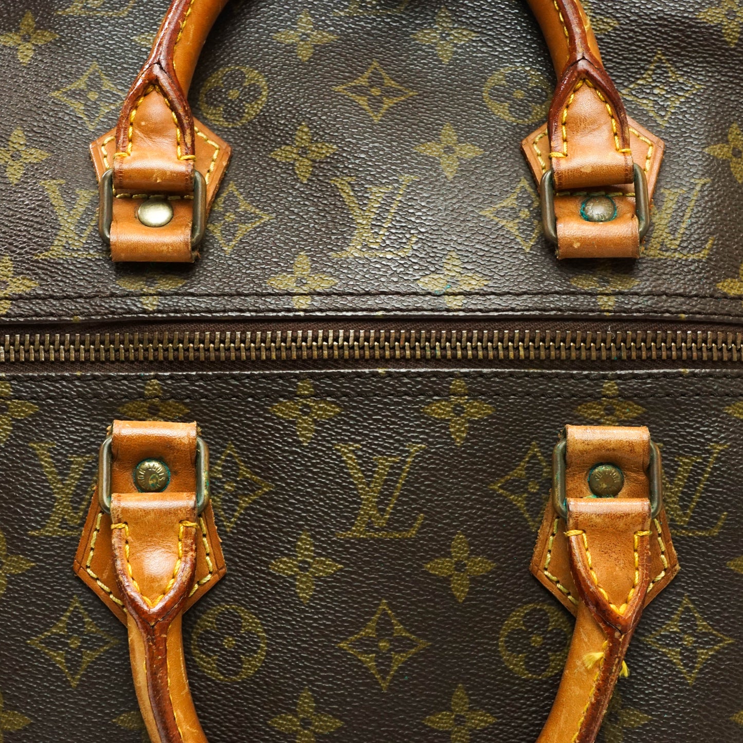 Louis Vuitton Speedy 40 Satchel Bag