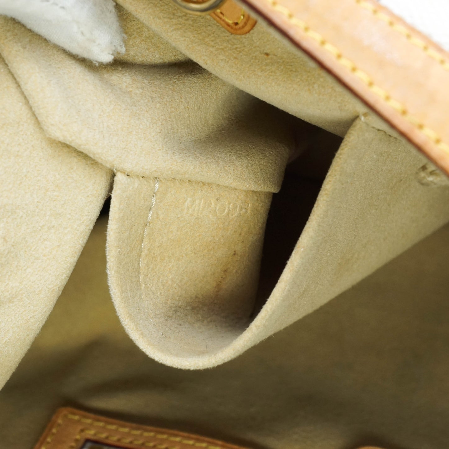 Louis Vuitton Hampstead Pm Tote Bag