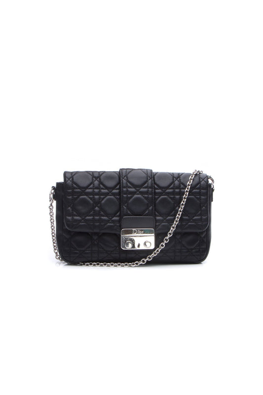 Cannage New Lock Clutch Bag - Black