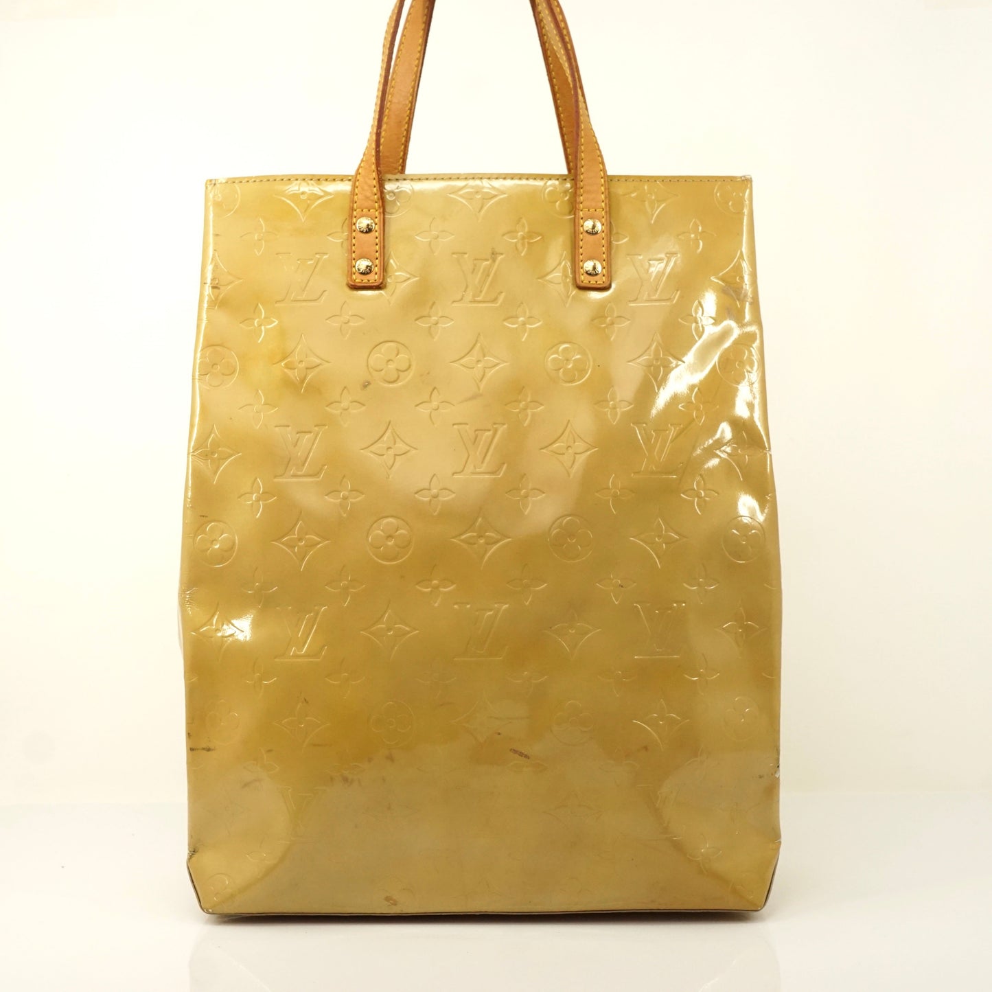 Louis Vuitton Lead Mm Beiges Vernis Hand