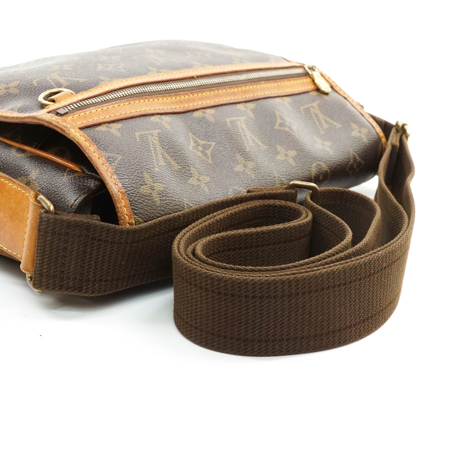 Louis Vuitton Bosphore Messenger