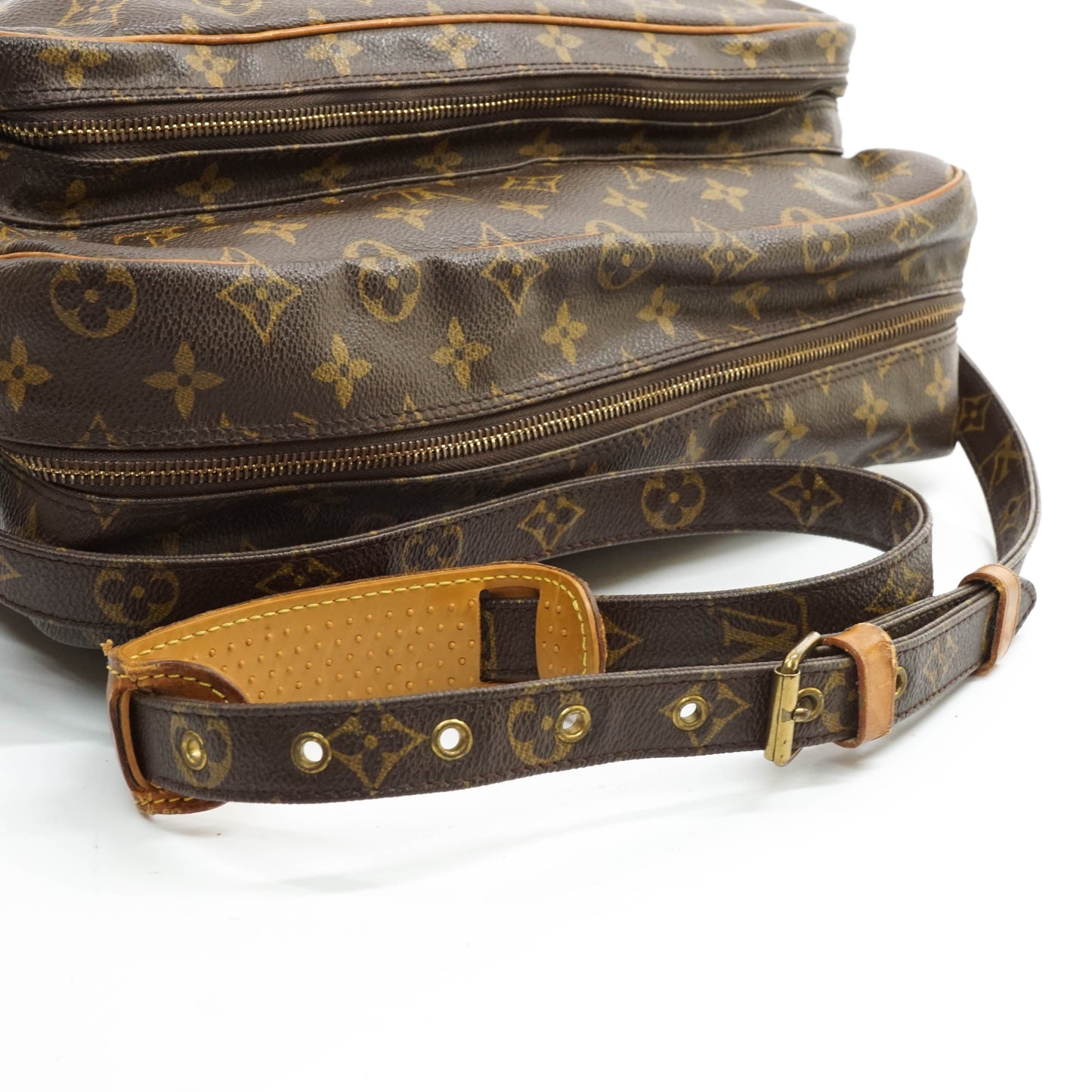 Louis Vuitton Nile Gm Crossbody Bag