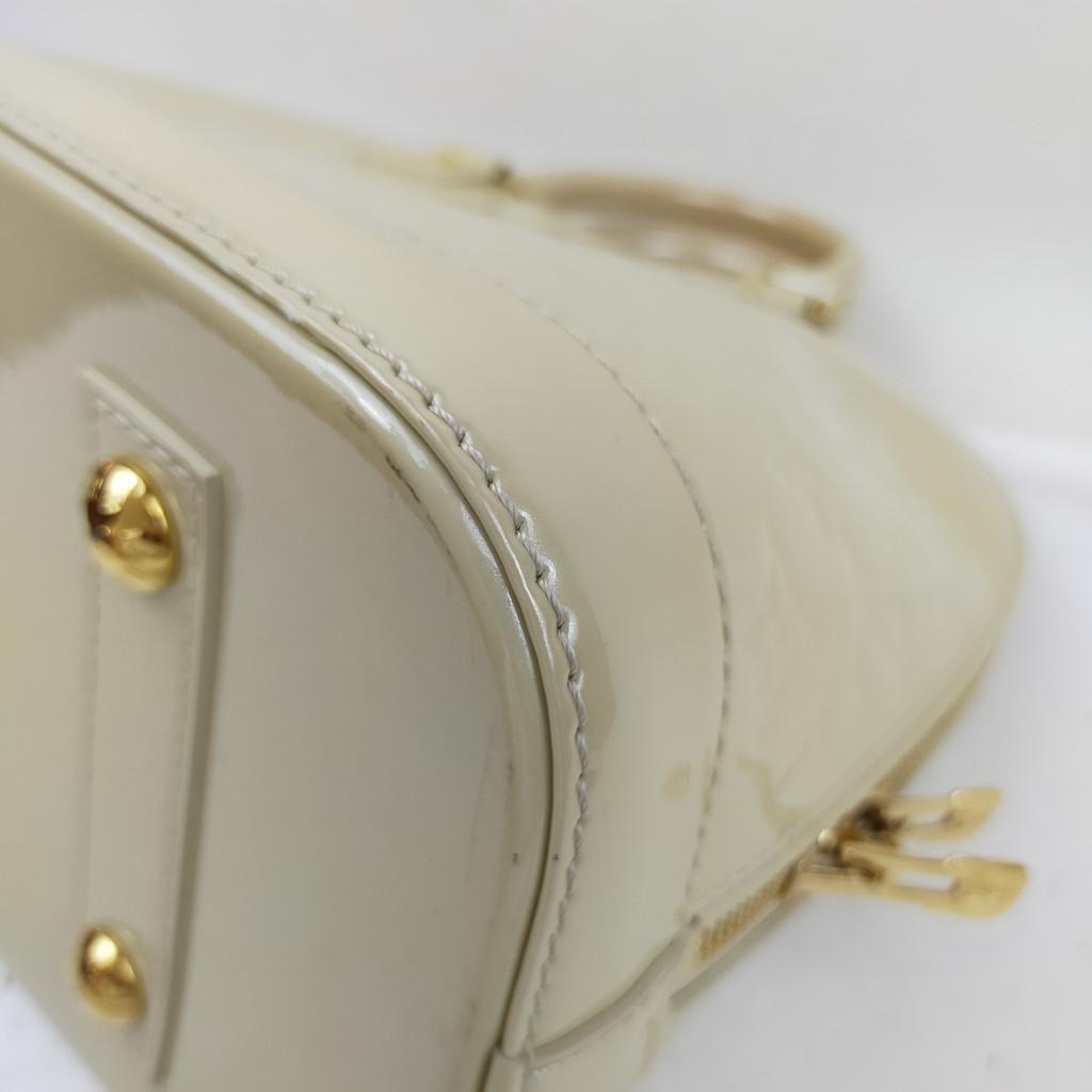Louis Vuitton Alma Pm Hand Bag Cream