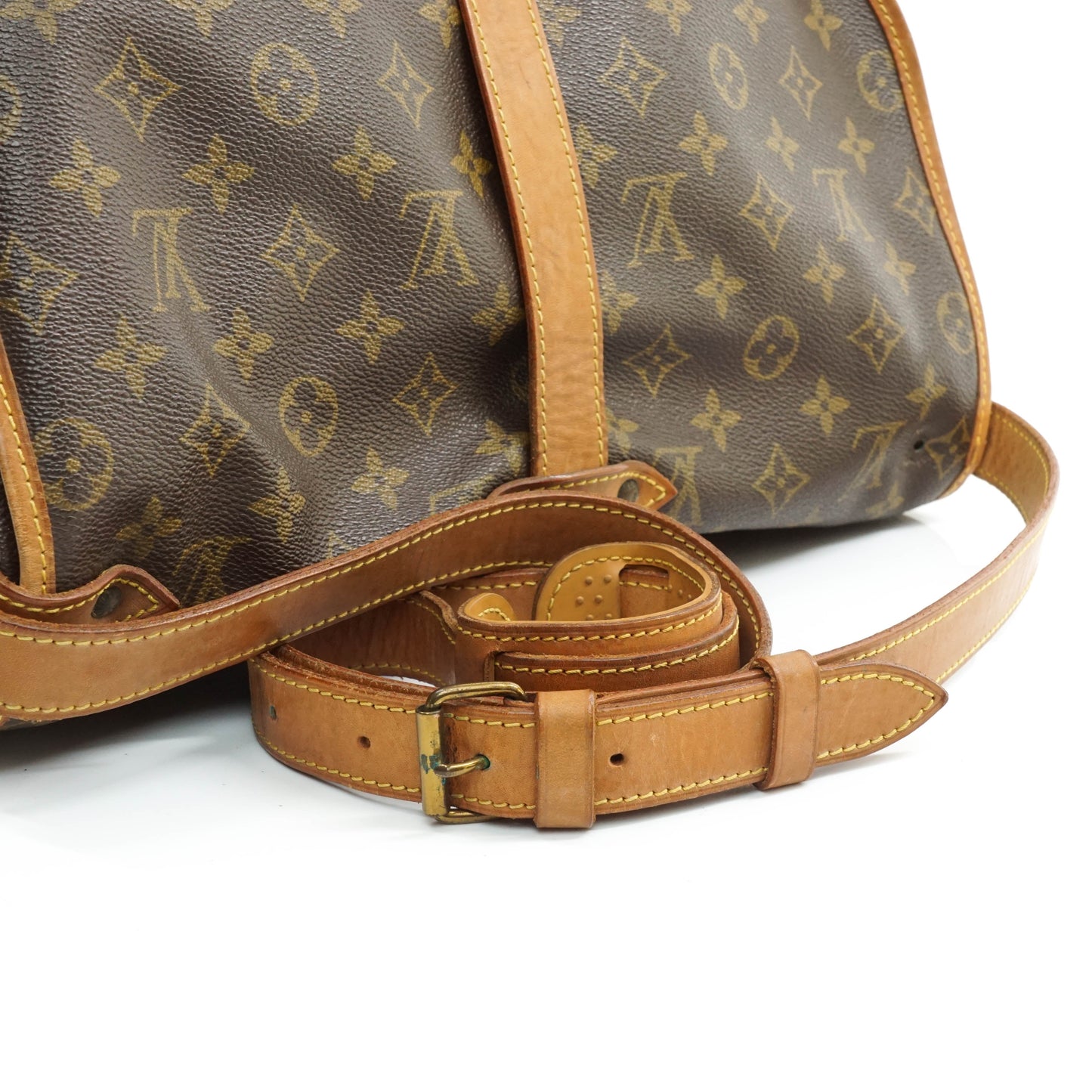 Louis Vuitton Saumur 35 Crossbody
