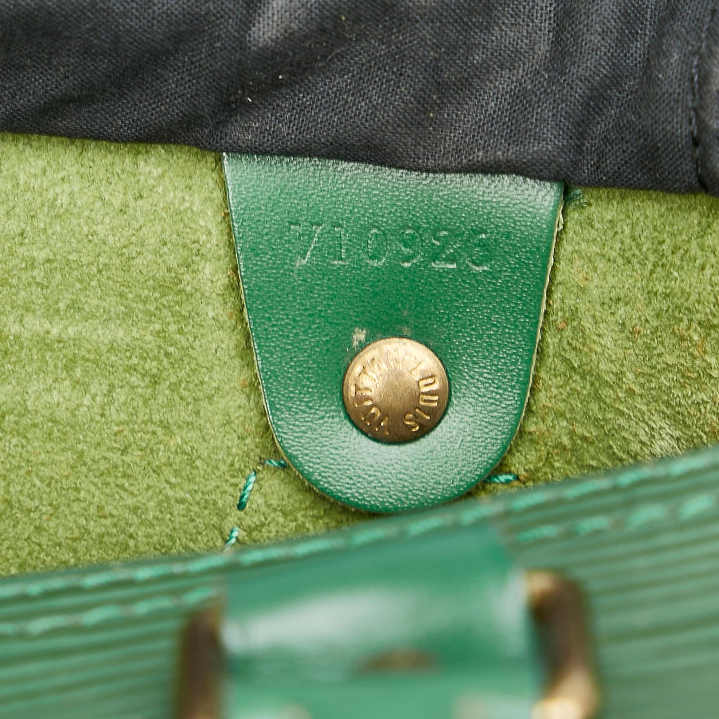 Louis Vuitton Epi Speedy 30 (SHG-23877)