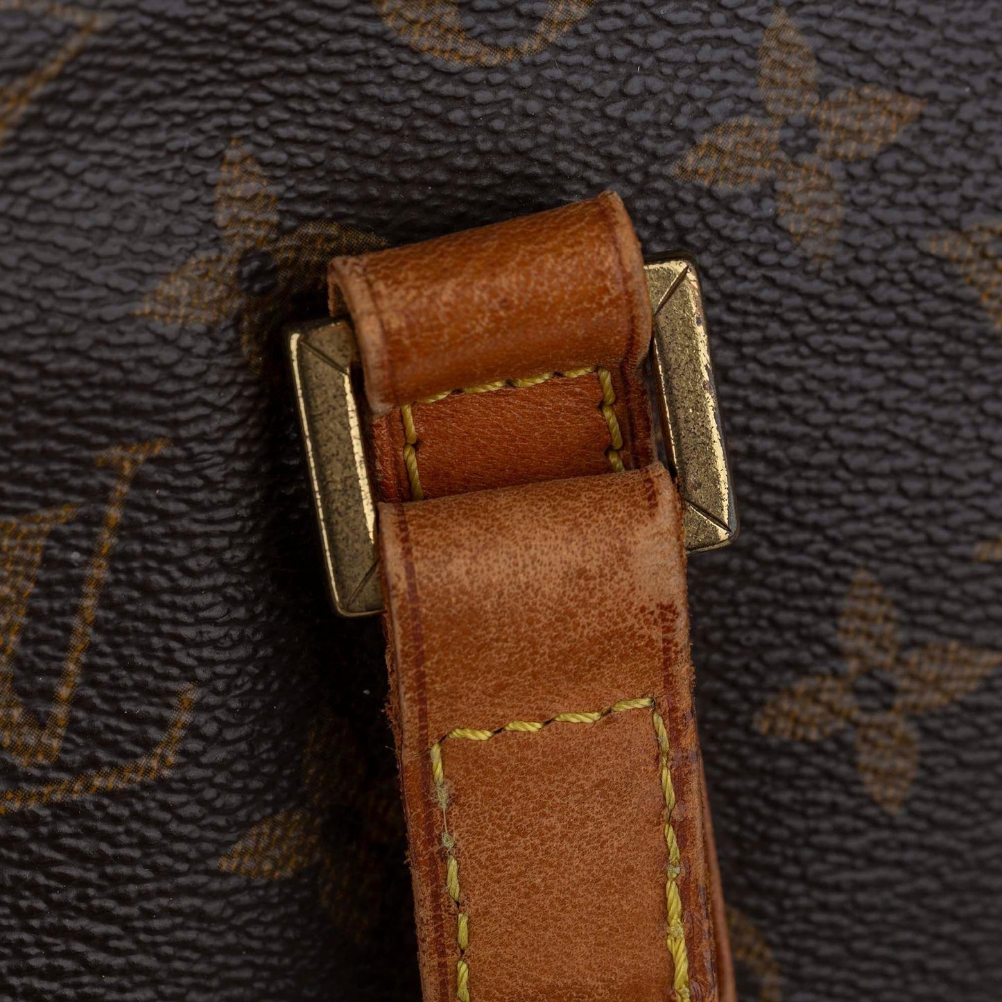 Louis Vuitton Monogram Cabas Mezzo (SHG-15806)