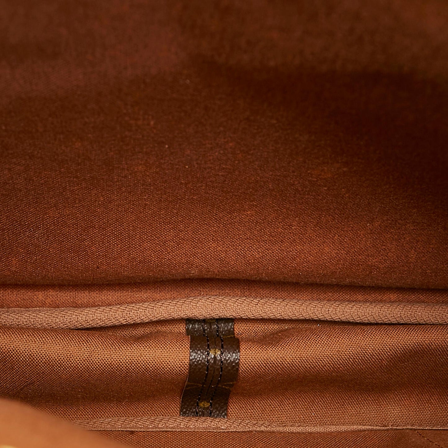 Louis Vuitton Monogram Saumur 43 (SHG-26873)