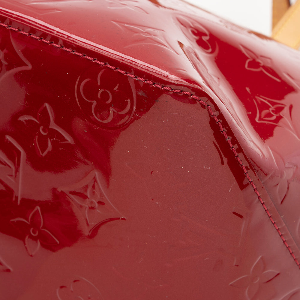 Louis Vuitton Monogram Vernis Bellevue PM Tote (SHF-16619)