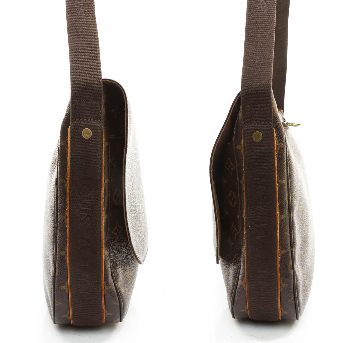 Louis Vuitton Beaubourg Messenger
