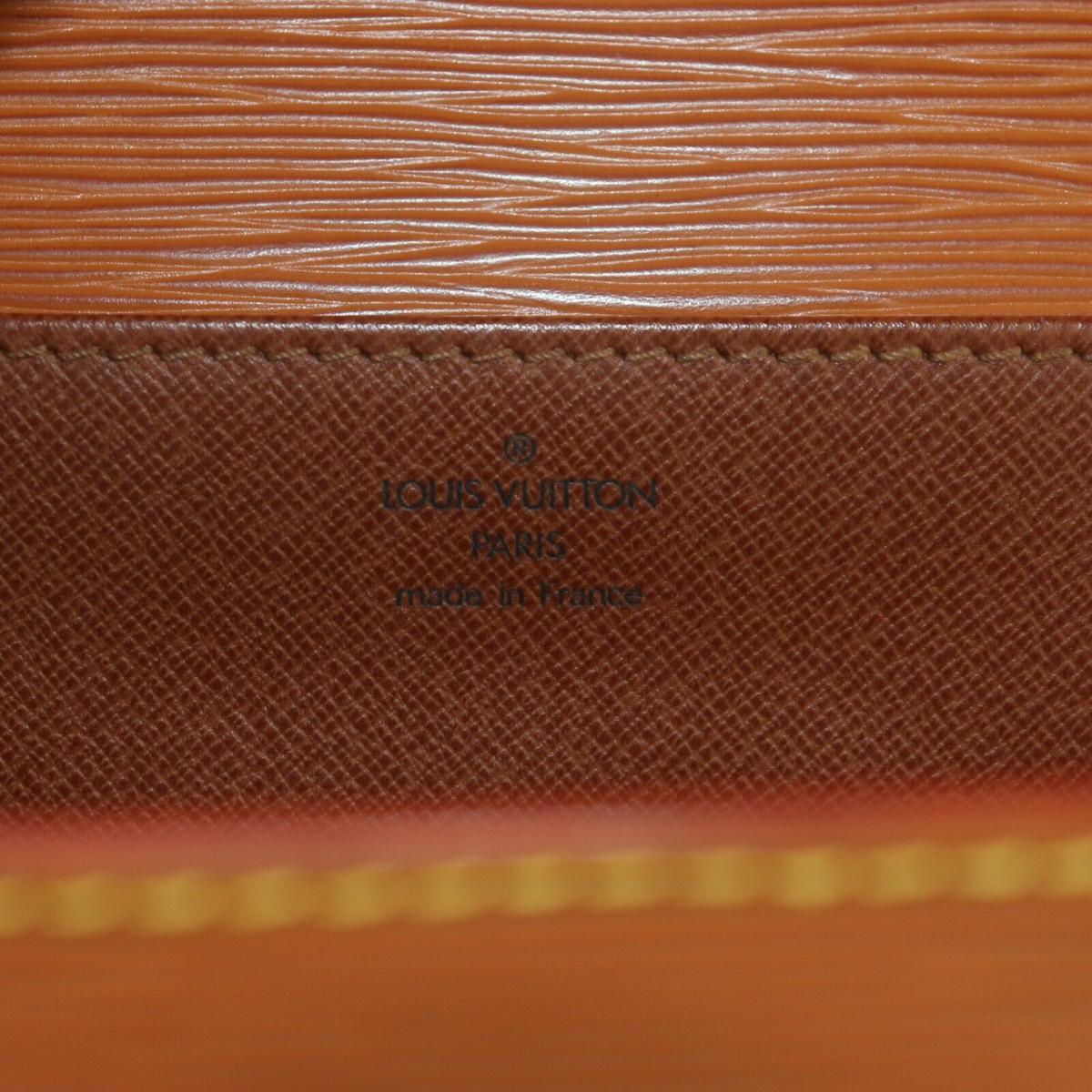Louis Vuitton Serviette Conseiller