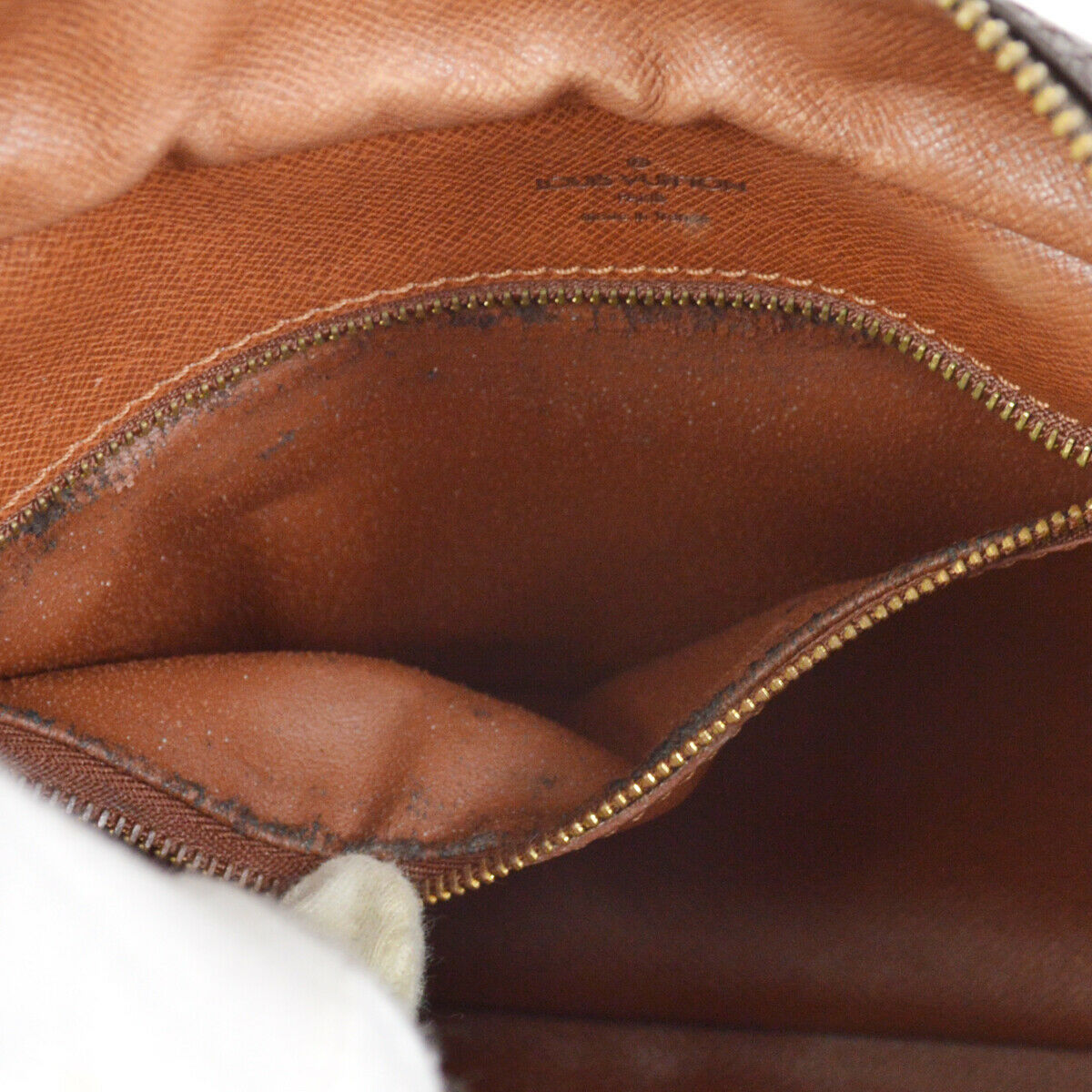 Louis Vuitton Boulogne 30 Shoulder