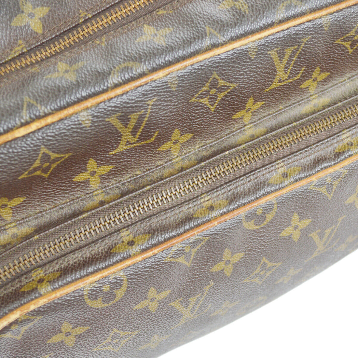 Louis Vuitton Reporter Pm Crossbody