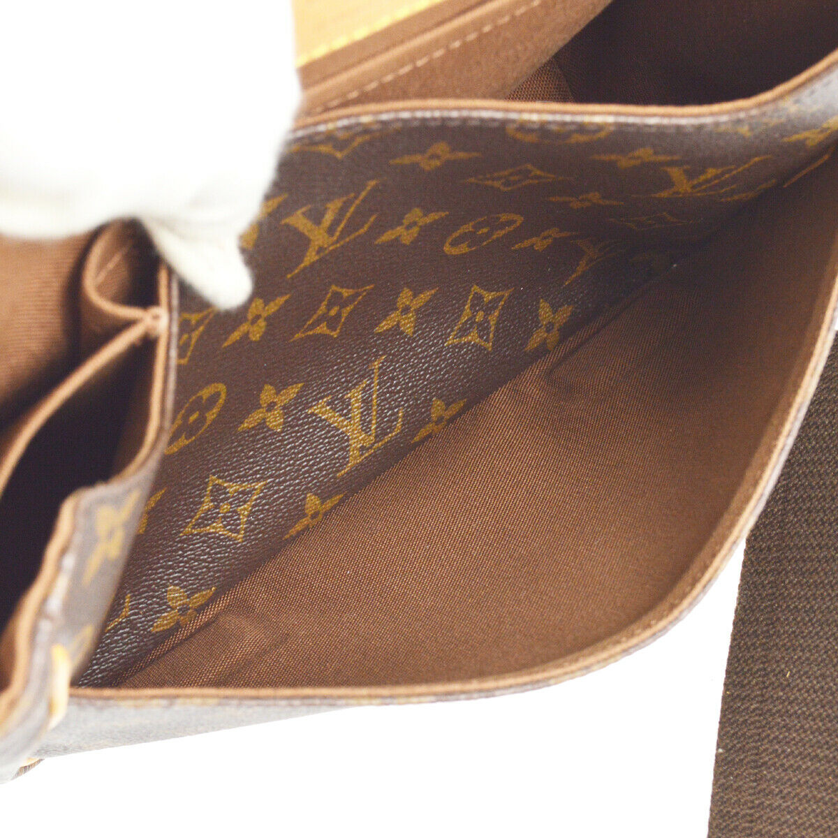 Louis Vuitton Bosphore Pm Crossbody
