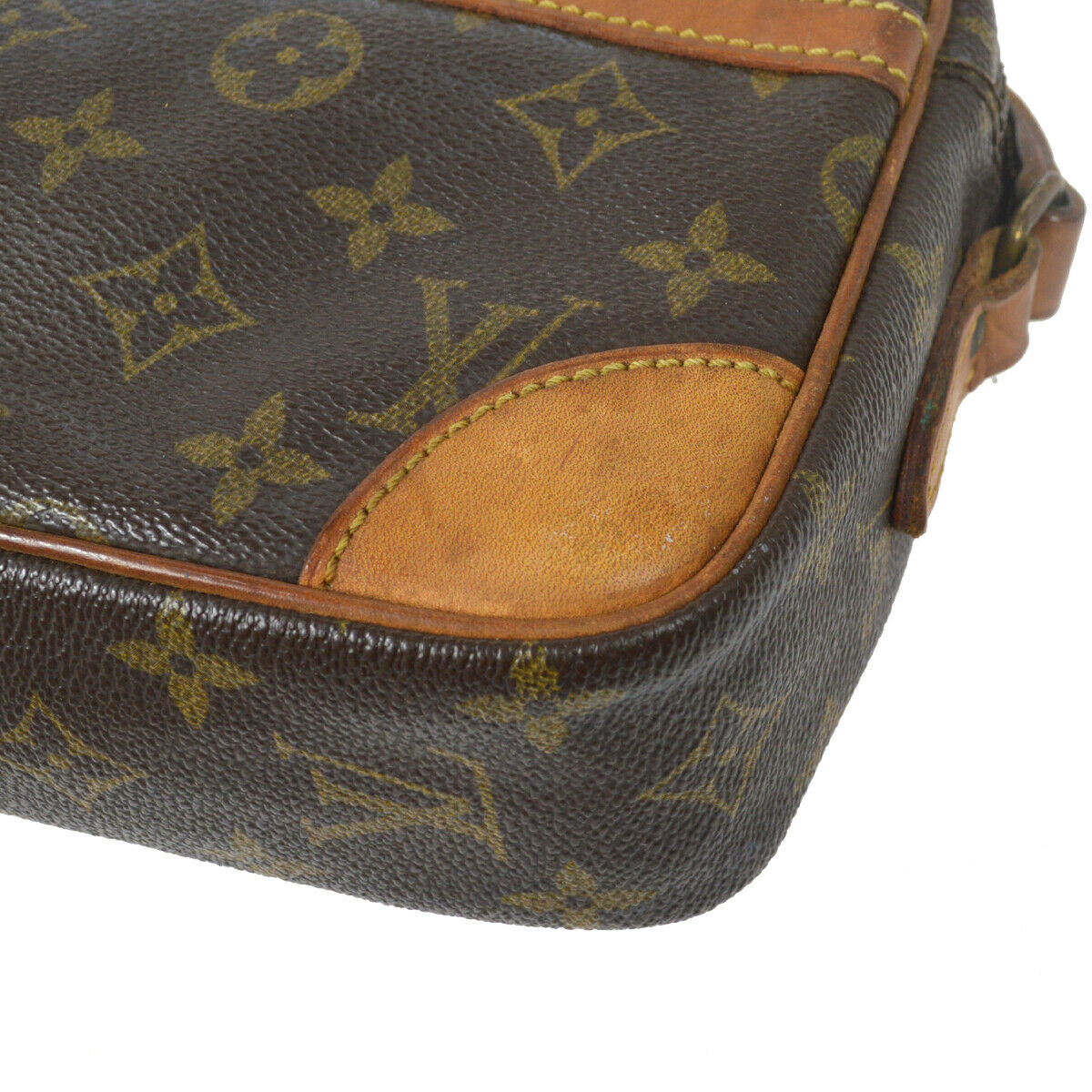 Louis Vuitton Trocadero 24