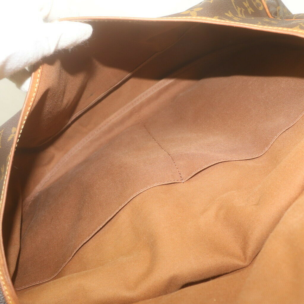Louis Vuitton Saumur 43 Crossbody