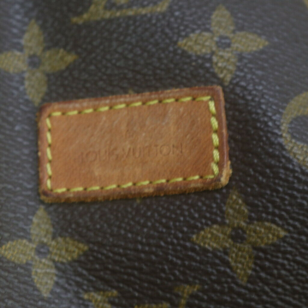 Louis Vuitton Saumur 43 Crossbody