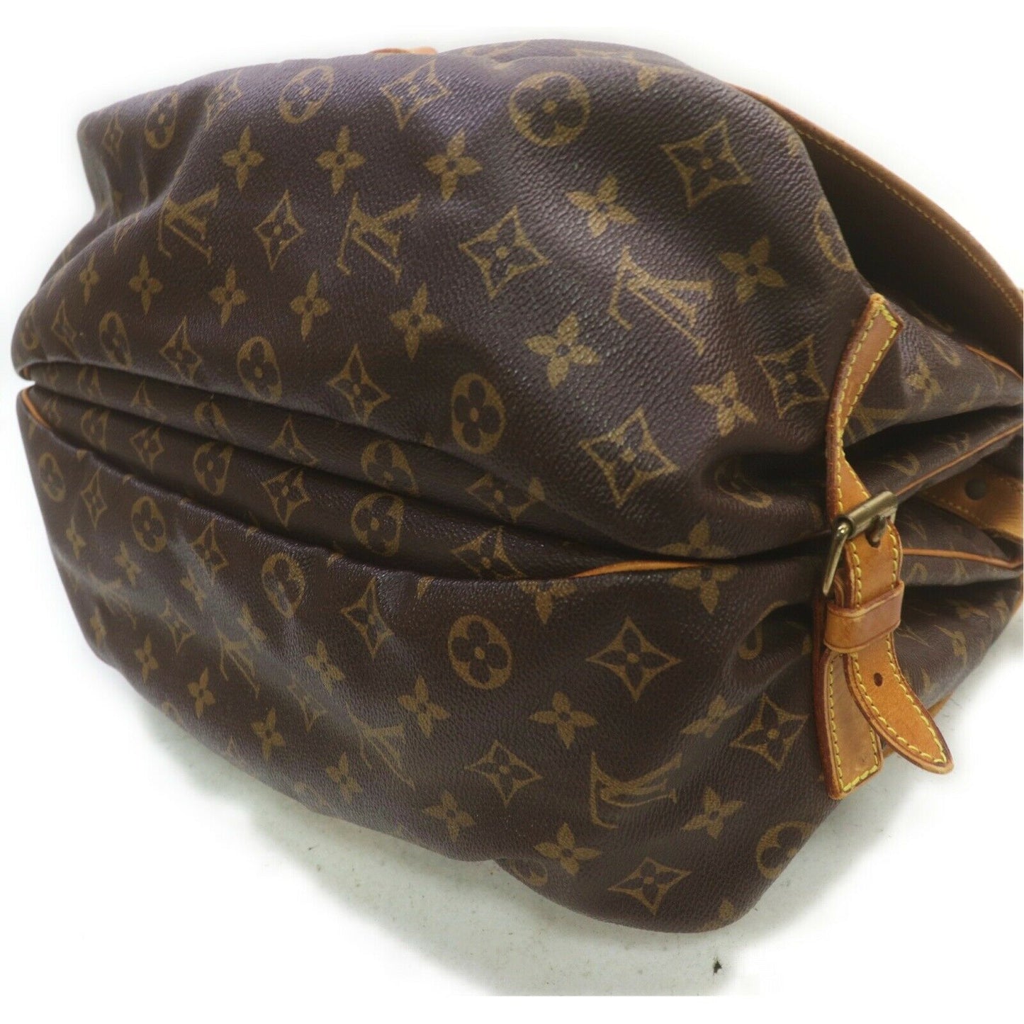 Louis Vuitton Saumur 35 Crossbody