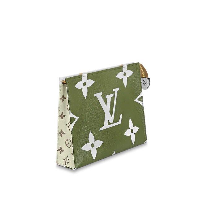 Louis Vuitton TOILETRY POUCH 26 KHAKI