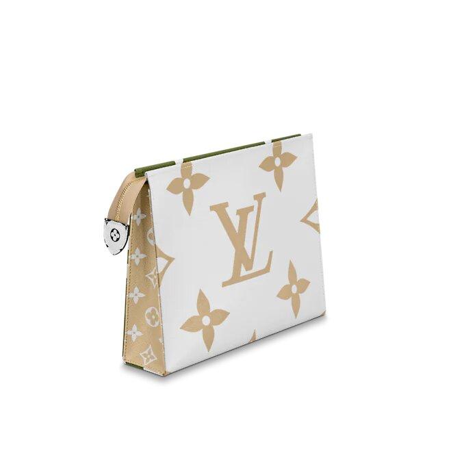 Louis Vuitton TOILETRY POUCH 26 KHAKI