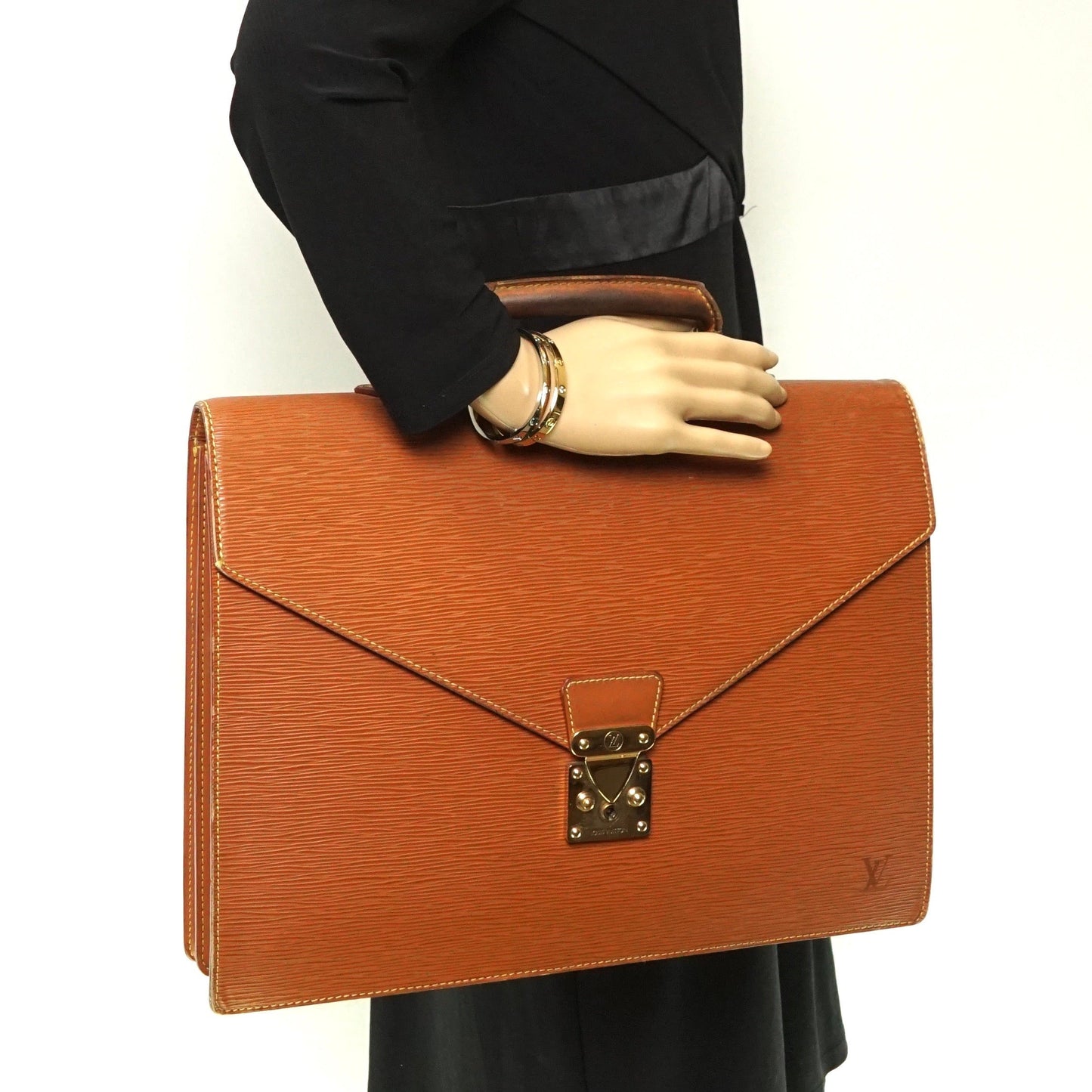 Louis Vuitton Serviette Conseiller