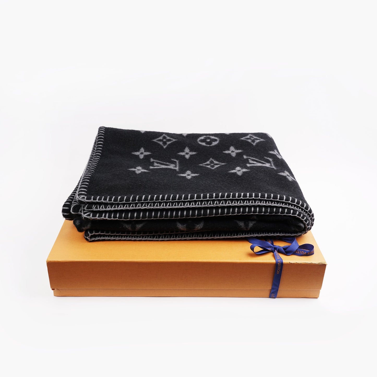 Neo Monogram Eclipse Blanket